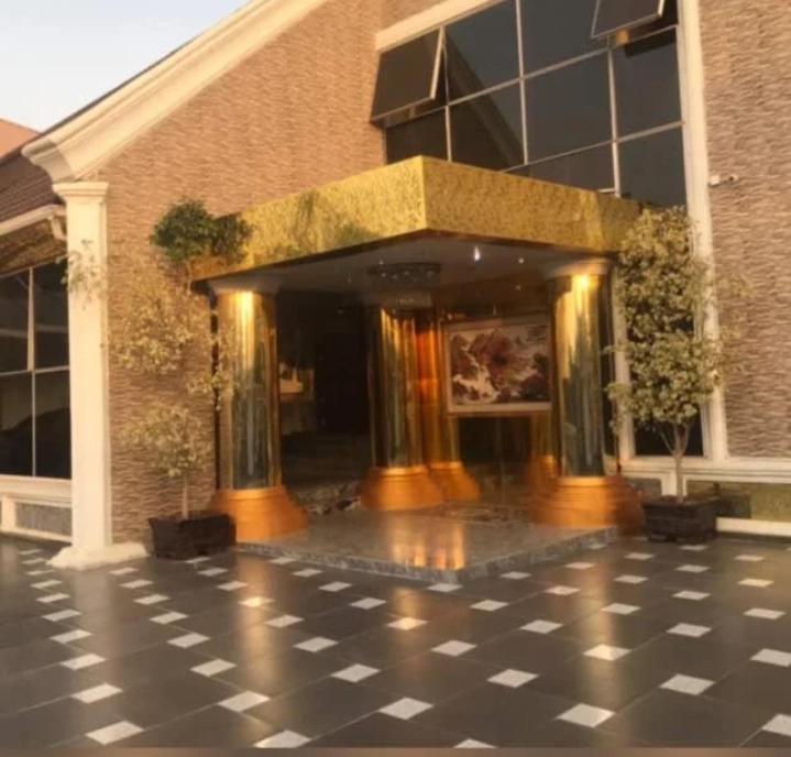 E-Suites Hotel, อาบูจา ภายนอก รูปภาพ
