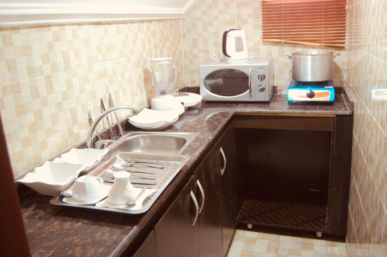 E-Suites Hotel, อาบูจา ภายนอก รูปภาพ